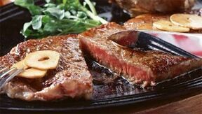 Carne graxa frita